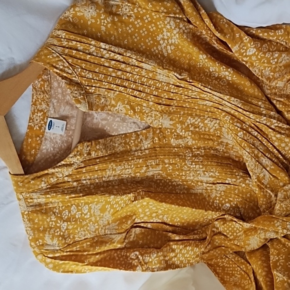 Old Navy Mustard Floral Tunic M